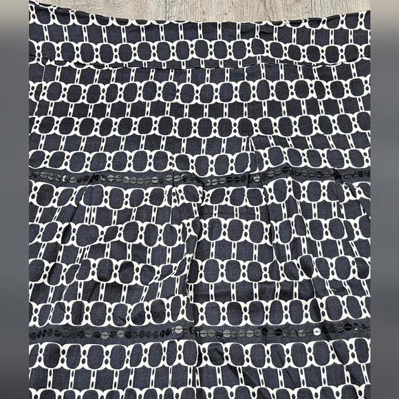 LOFT Black and White A-Line Knee-Length Skirt - Picture 2 of 4